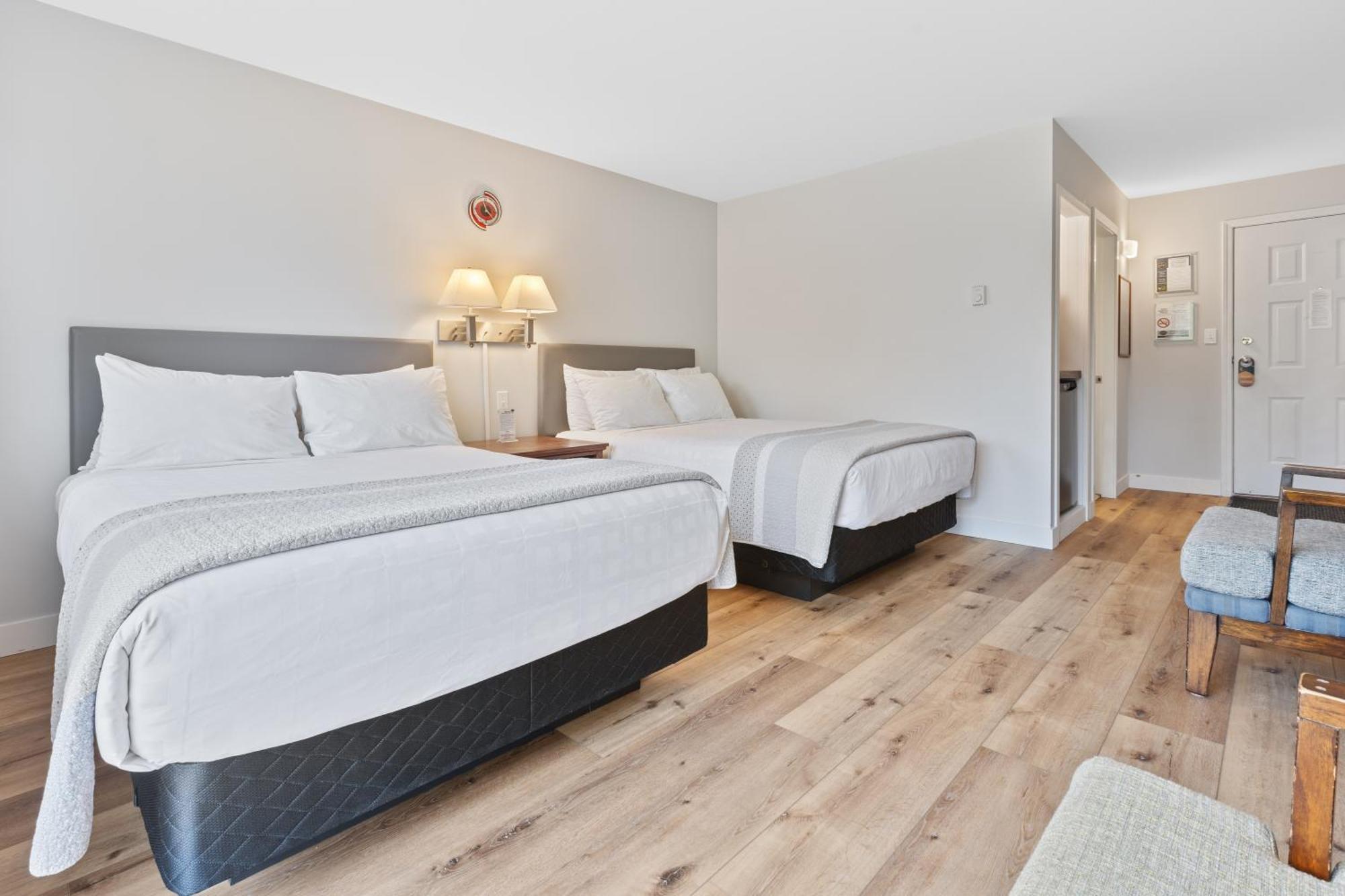 Tofino Motel Harbourview Екстериор снимка