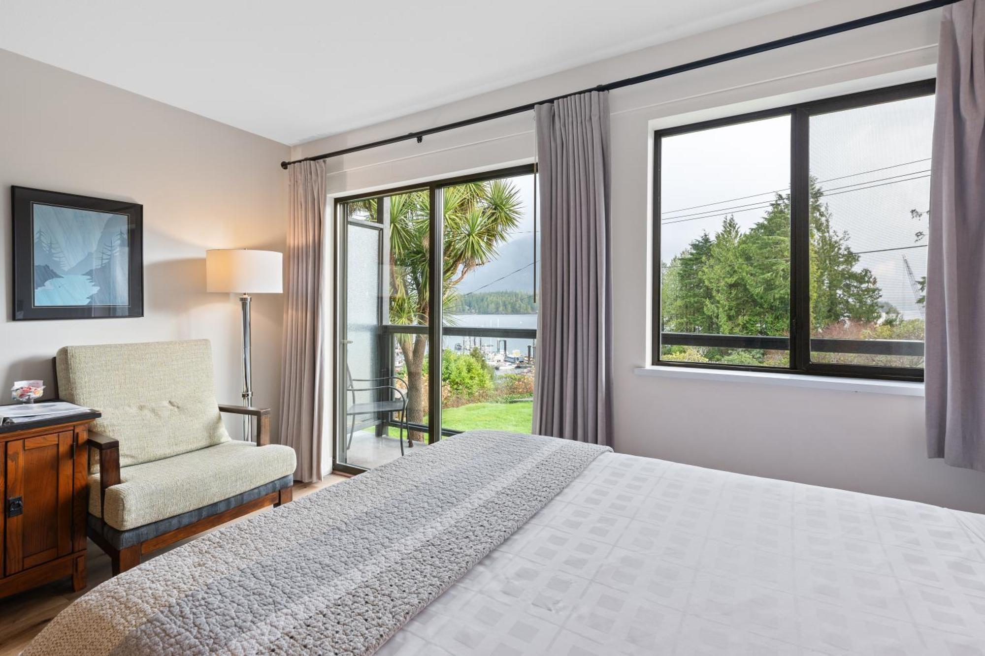 Tofino Motel Harbourview Екстериор снимка
