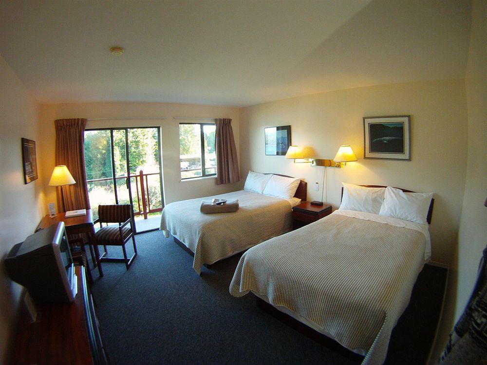 Tofino Motel Harbourview Екстериор снимка